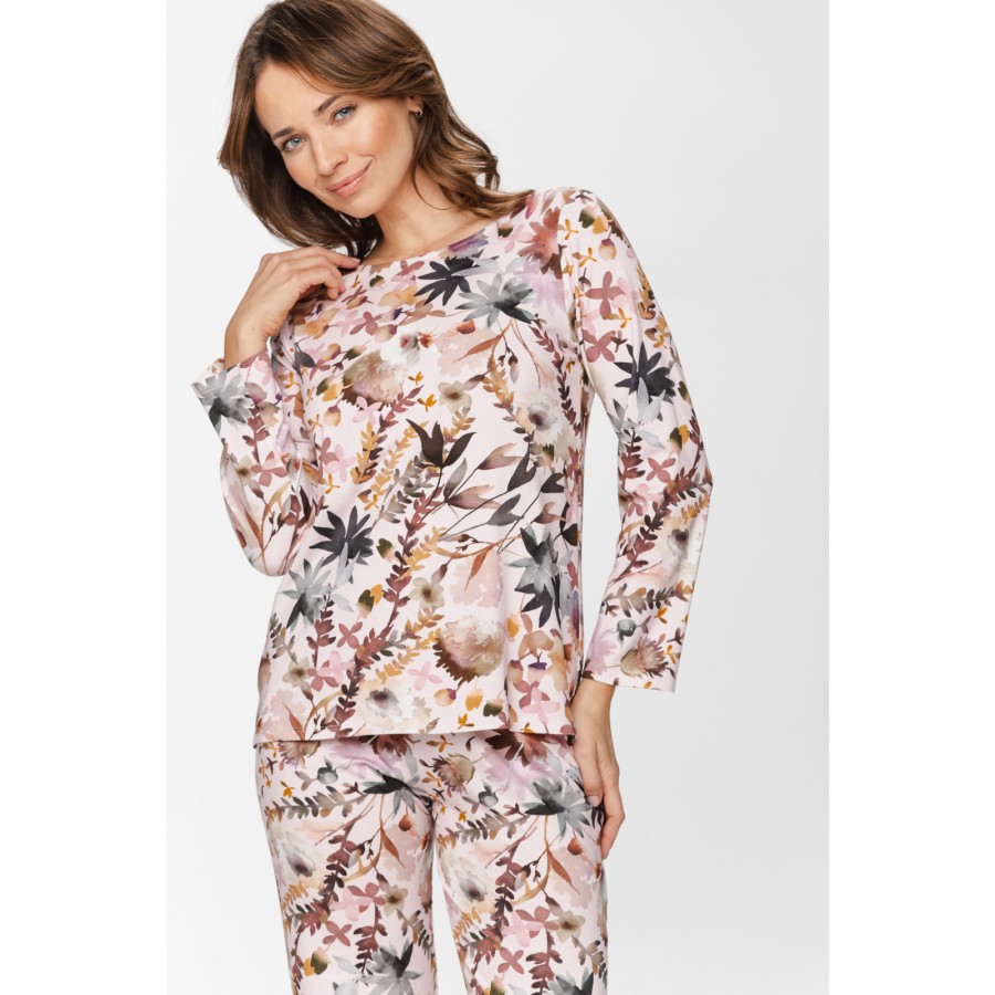 Parte superior del pijama rosa ajustado